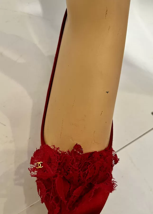 Chanel Light Red Lace Satin Heels EU 39C US 8.5/9