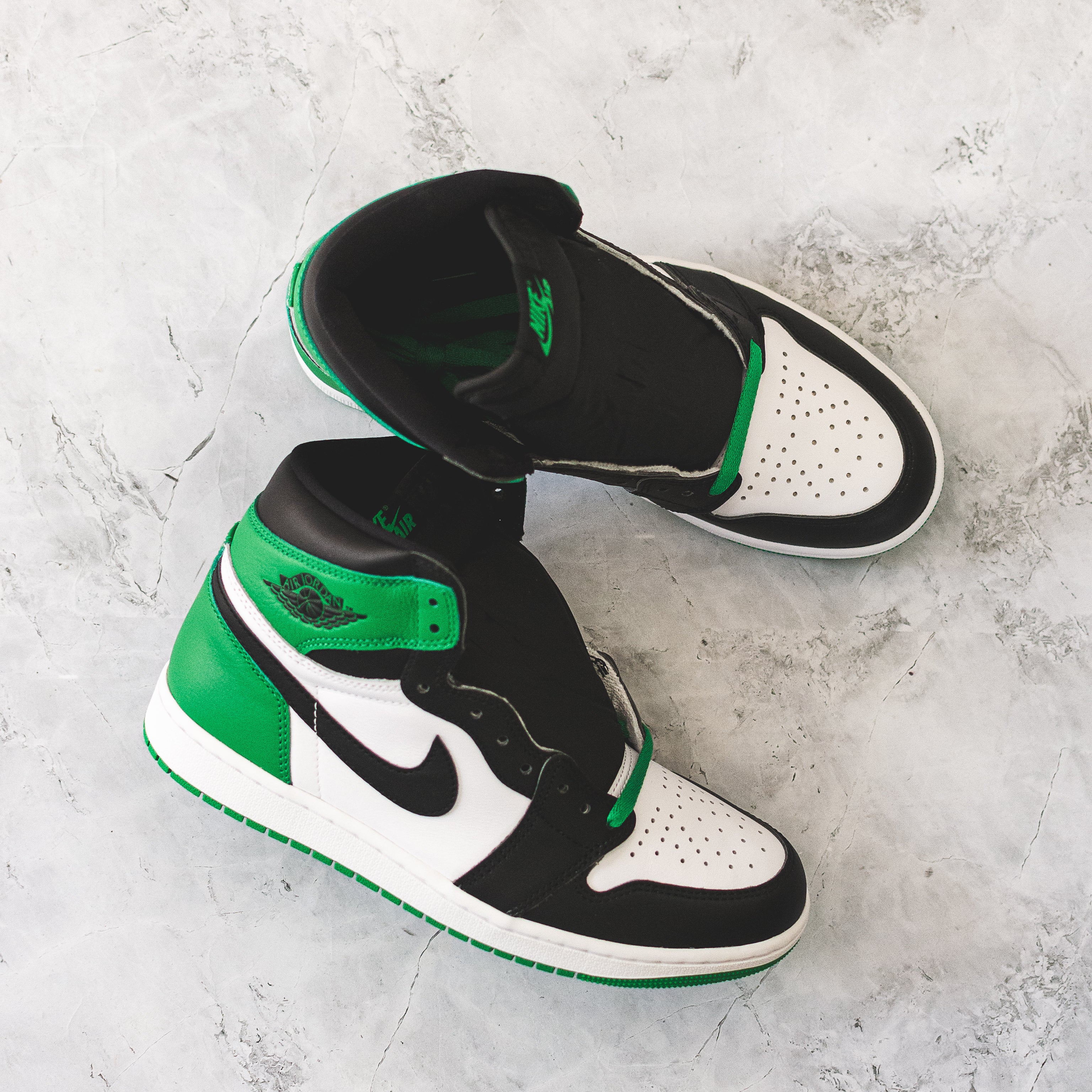 Jordan 1 Retro High OG Lucky Green