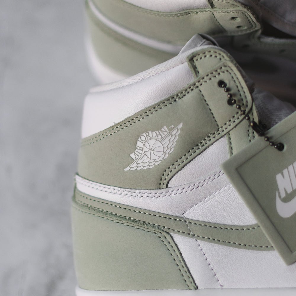 Jordan 1 Retro High OG Seafoam (W)