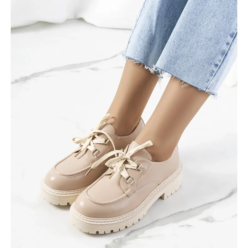 Labor beige shoes for women