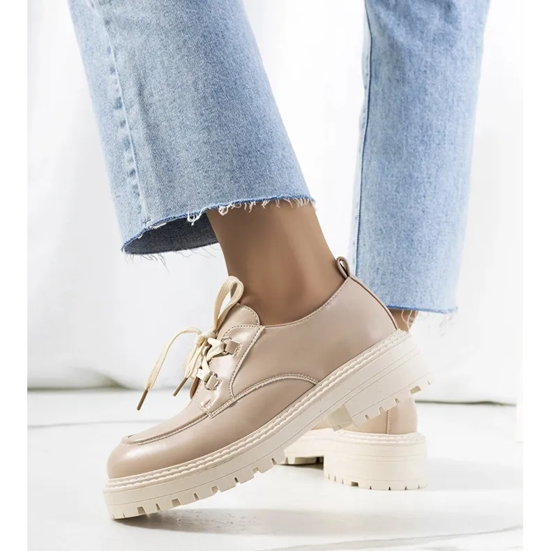 Labor beige shoes for women