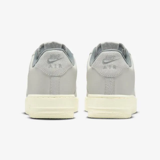 Nike Air Force 1 Low '07 LX (Light Bone Jewel/ Pale Vani...