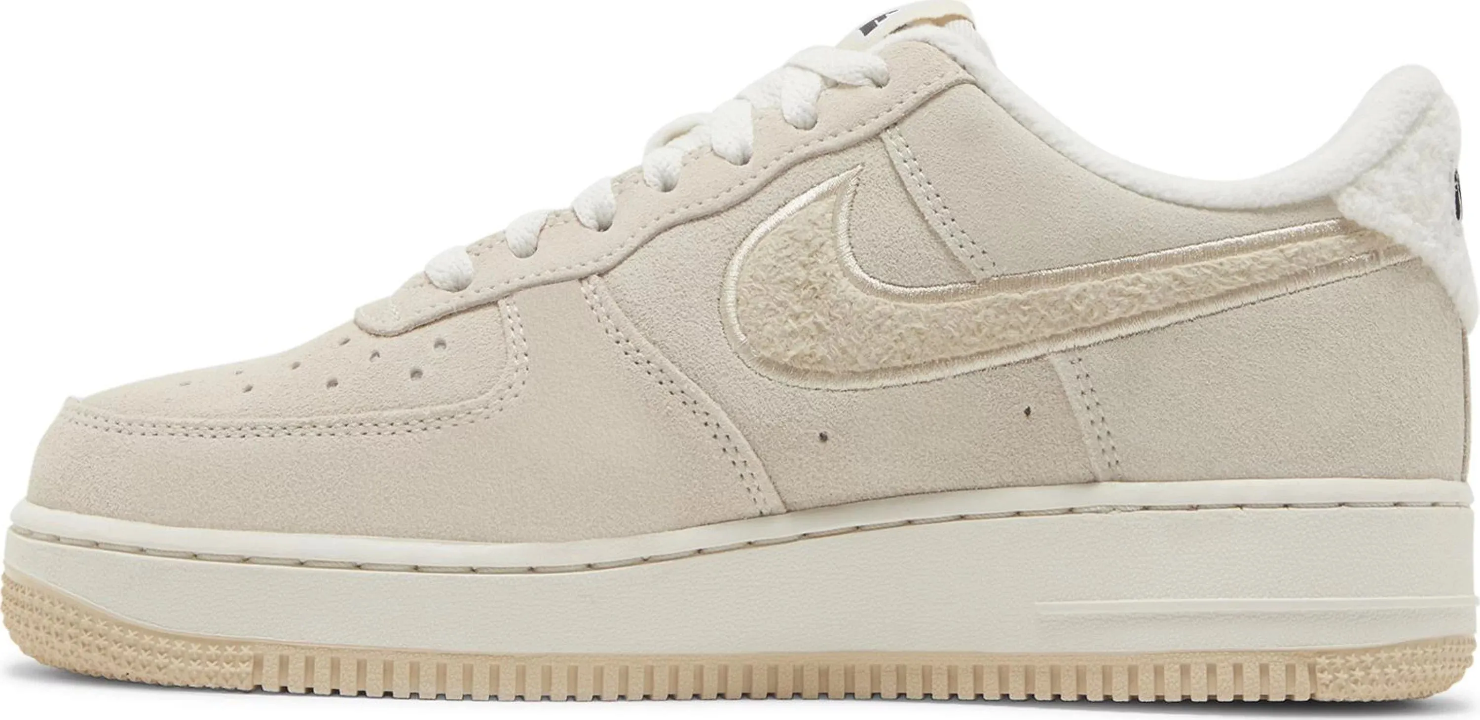 Nike Air Force 1 Low '07 SE Sanddrift Gum Fleece (W)