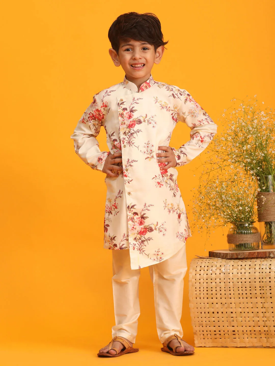 VASTRAMAY Cream Cotton Blend Floral Print Kurta Pyjama Sibling Set