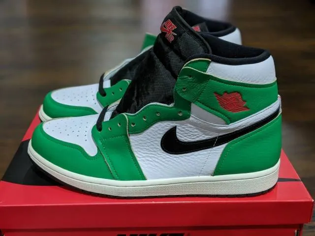 W nike air jordan 1 retro high og lucky green