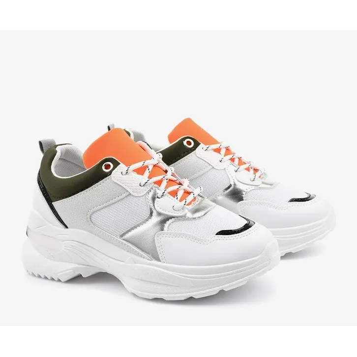 White fashionable sports shoes from Hymeda